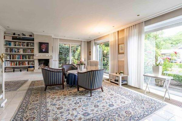 Wohnzimmer mit Anbindung zum Hauptwohnzimmer