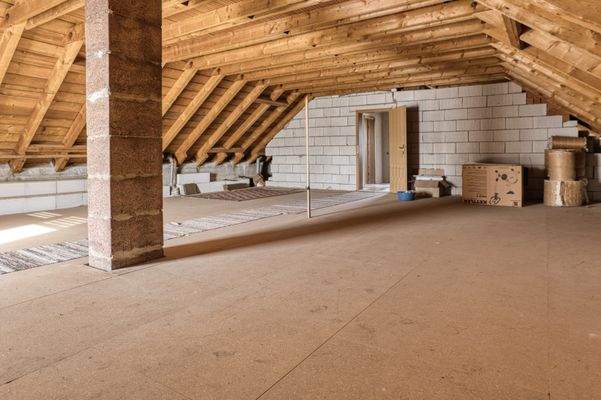 100 qm Ausbaufläche!