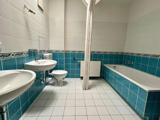 Badezimmer_Badstubenvorstadt_6a_DG_rechts.jpeg
