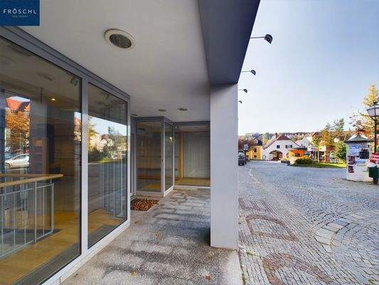 Ansicht Eingang mit Blick Richtung Hauptplatz - Pic 2