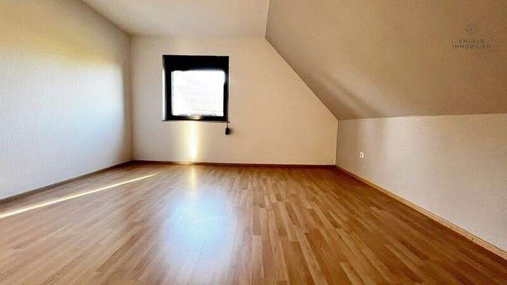  Haus 1 Wohn-/Schlafbereich 3 Dachgeschoss