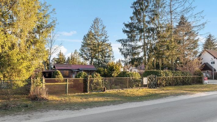 Garagentor und Eingangstor