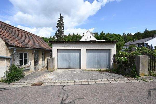 Doppelgarage/Nebengebäude