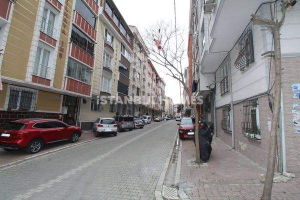 1-Bedroom Flat Near Metrobus in Esenyurt