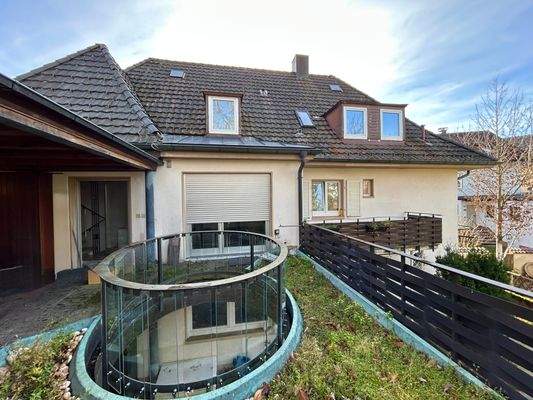 Überdachte Terrasse 1.OG