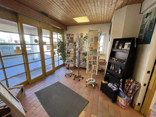 Eingangsbereich Shop/Büro