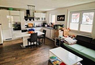 Küche und Essbereich