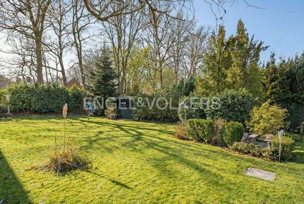 Südwestgrundstück(KI-generiert Frühling-Sommer)