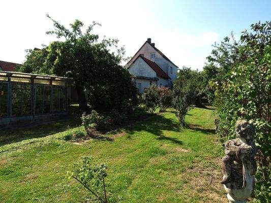 Großes sep. Grundstück