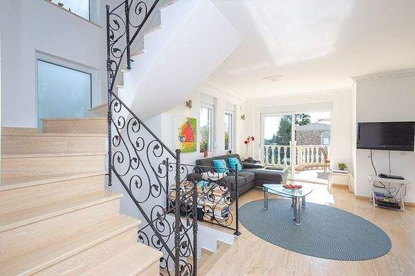 WhatsApp Image 2025-10-01 at 16.24.58 (1).jpeg