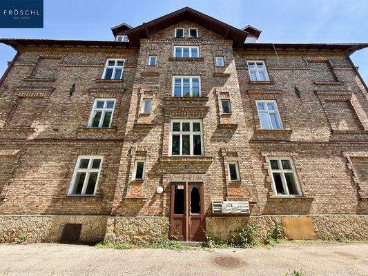 Ansicht Eingang - Gartenseitig