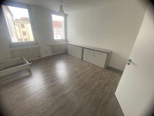 PHOTO-2023-03-31-18-18-38 1