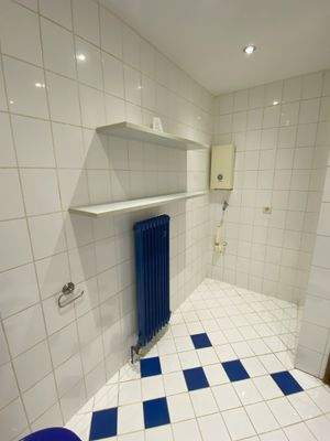 Bad mit Waschmaschinen -Anschluß.jpg