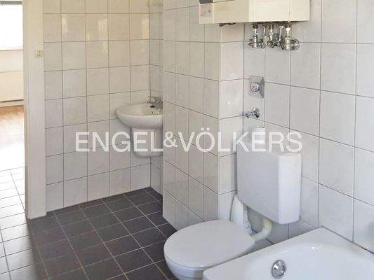 DG Tageslichtbad mit Wanne