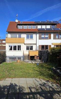 Haus- und Gartenansicht