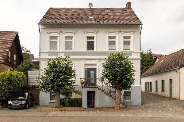 Außenansicht, Straßenseite