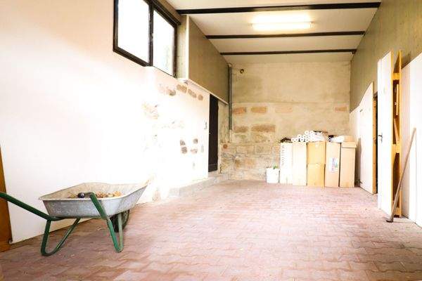 Große Scheune - Hier passt ein großes Fahrzeug hin