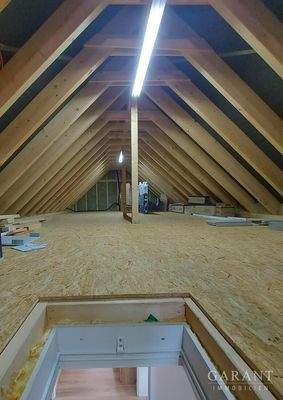 Spitzboden - zum Ausbau vorbereitet