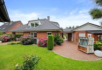 Garten- und Rückansicht