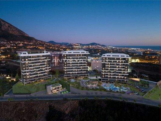 Investment Real Estate in a Complex with On-Site Facilities