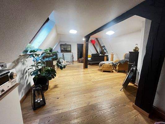 Wohnung_Wohnzimmer im DG