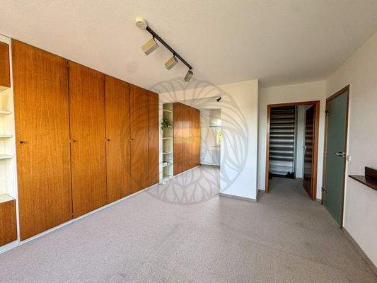 Schlafzimmer mit Ankleide