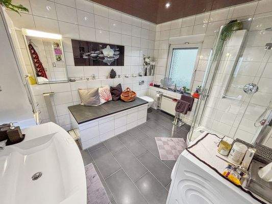 Badezimmer I Ansicht I EG