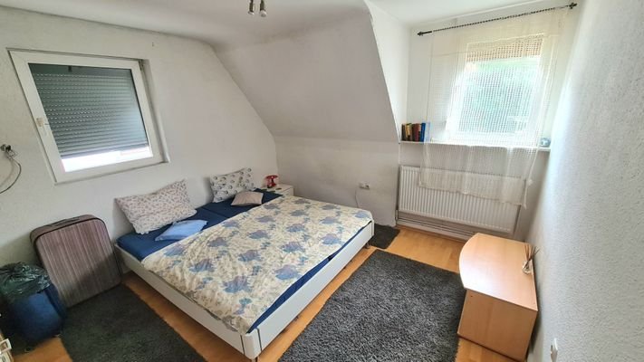 Schlafzimmer 2