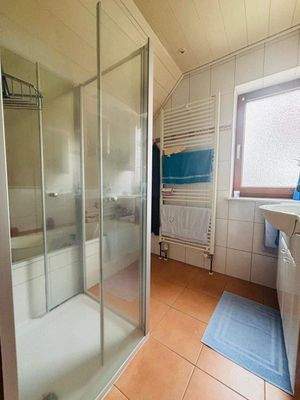 Vollbad im Dachgeschoss