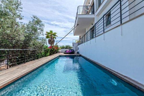 f2ff393a-458d-44d4-8a35-707d5d6ae083