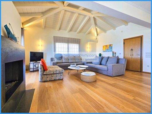 d31494e8f8984b9284f937c477a3447a-original