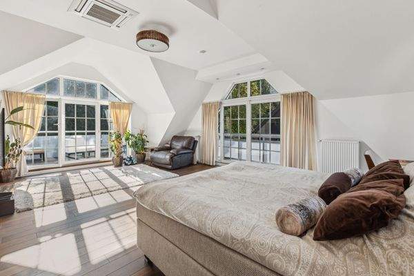 Spacious parents&#39; area—the perfect retreat