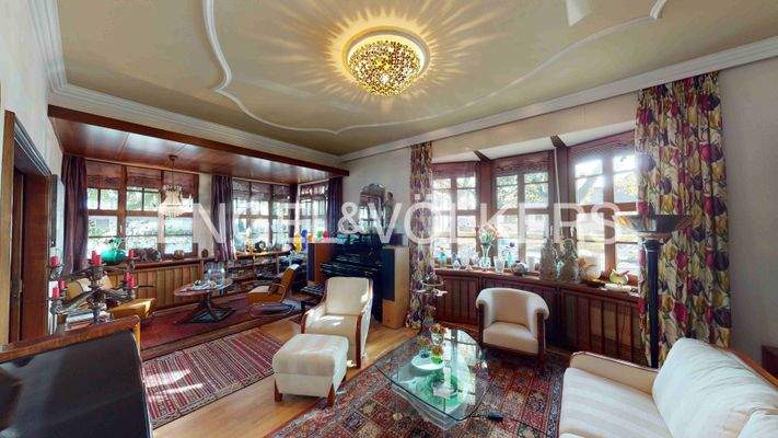 Großzügiges, offenes Wohnzimmer