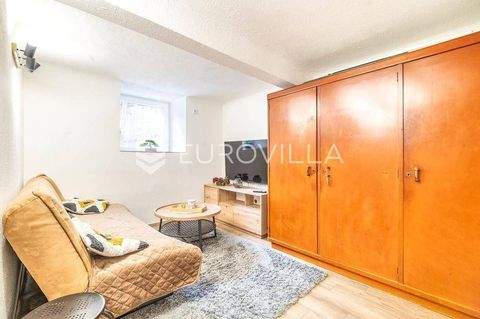 Kustosija Centar Wohnungen, Kustosija Centar Wohnung mieten