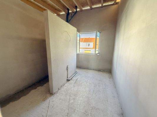 Das Badezimmer im OG