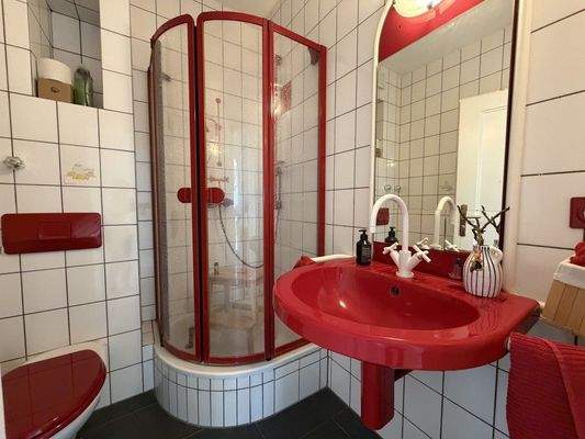 Duschbad auf Hauptebene