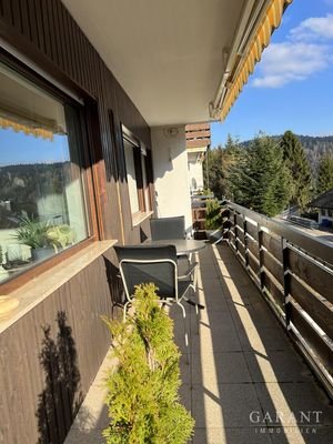 Überdachter Balkon