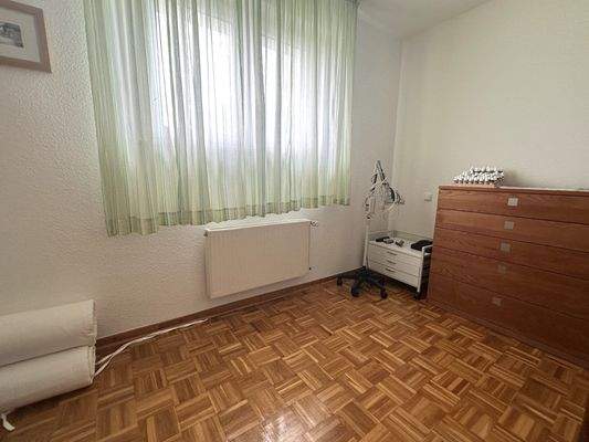 Schlafzimmer 2 im EG