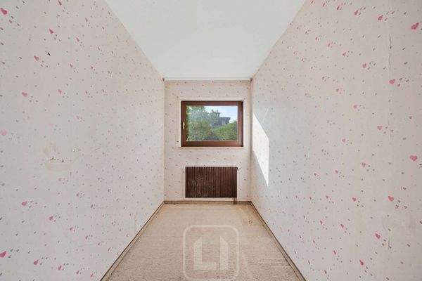 UG | Kleines Zimmer | Büro