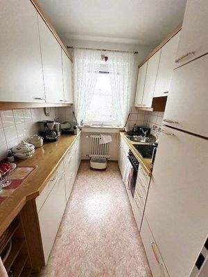 Blick in Küche diese gehört zur Wohnung.jpg