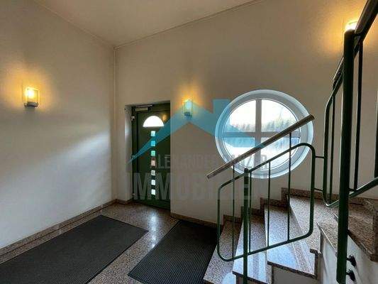 Zugang / Treppenhaus