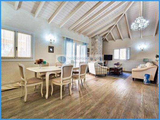 72ddd0a38c9741c4b8fa3b26667eab30-original