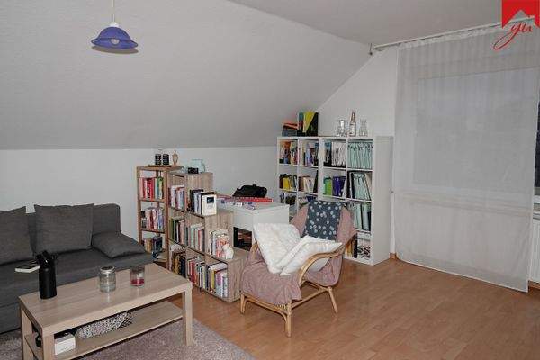 geräumiges Wohn- und Esszimmer