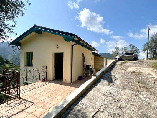 CV924_15 TERRA ITALIA IMMOBILIEN_LIGURIEN_LANDHAUS