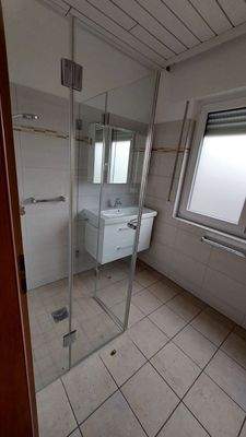 Moltkestraße 26 EG Bad 1.jpg