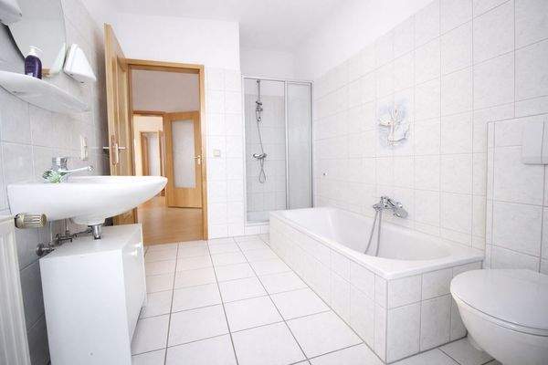 Vollbad mit Dusche (Archivfoto)