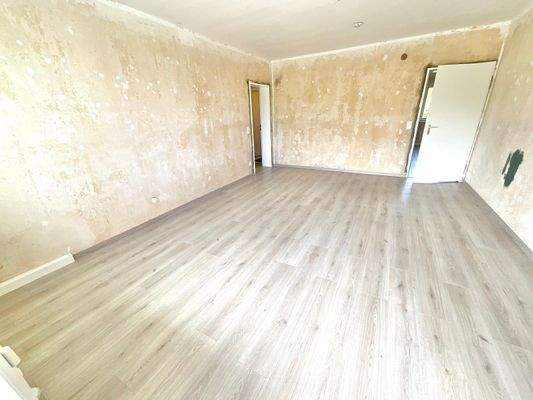 Wohnzimmer Mit Balkon