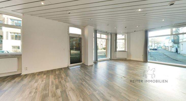 1. Büro mit externen Eingang