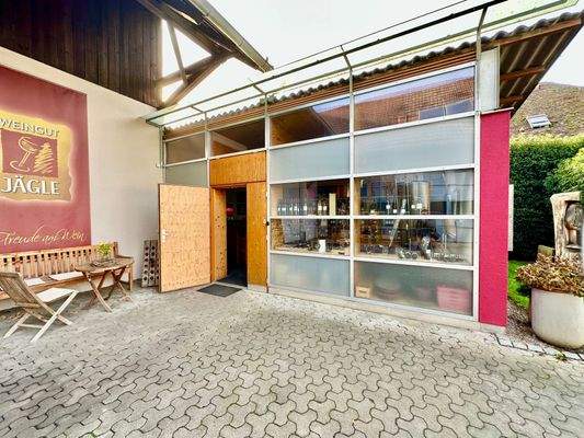 Verkaufsraum Außenansicht