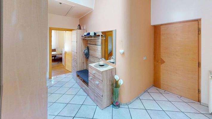 Attraktive 2-Zimmer-Wohnung in Morter bei Latsch, Südtirol – ideal als Zweitwohnsitz oder Investition, mit Terrasse, Balkon und Stellplatz – Appartamento bilocale a Morter vicino Laces, Alto Adige, ideale come seconda casa o investimento, con terrazza, ba